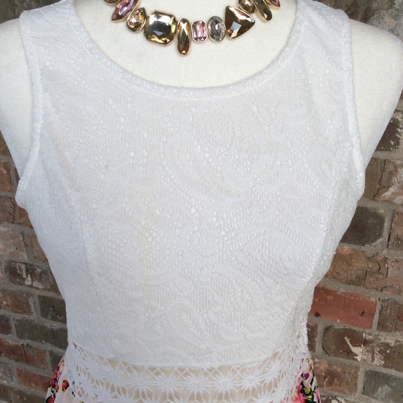 RUE21 FLORAL SUMMER DRESS - Picture 4 of 8